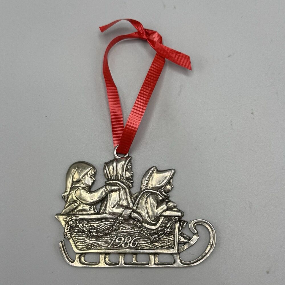 1986 Seagull Pewter Sleigh Christmas Ornament 3 Childern Sleighing Canada 3" L